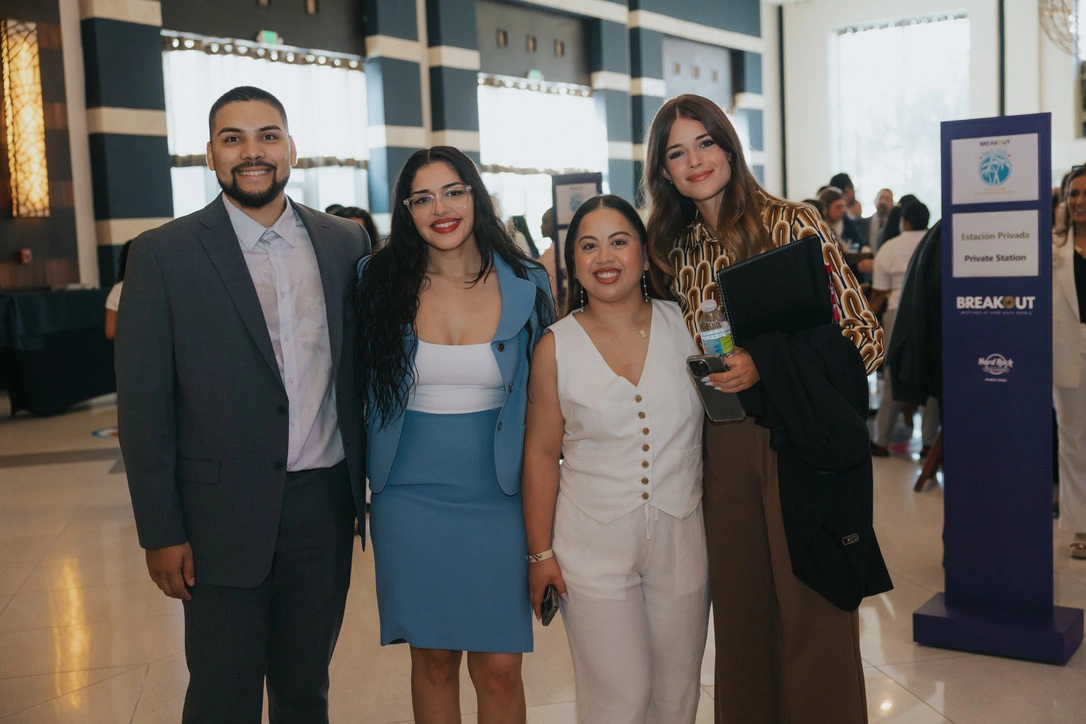 110C07C2-12F3-4FB3-B170-90AE82E30B35_1_105_c